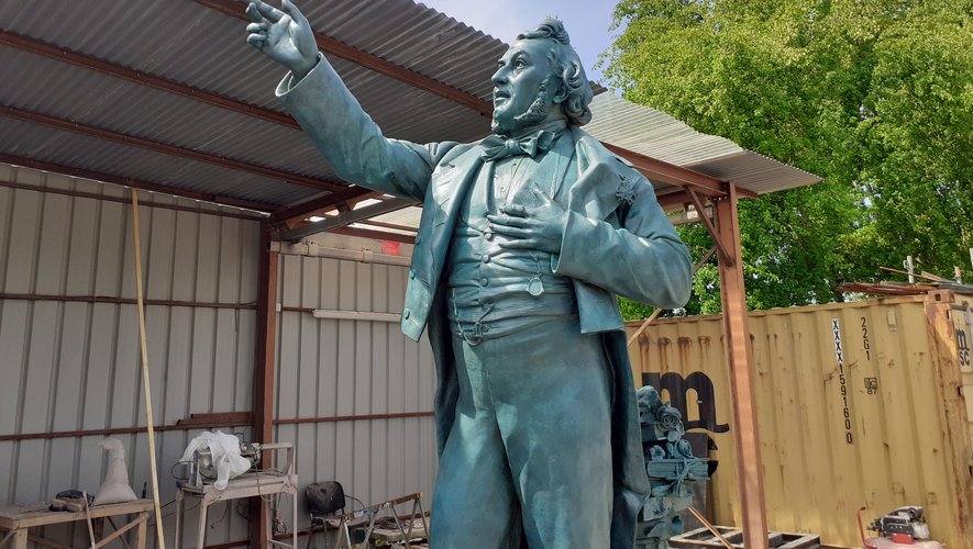 [VIDEO] O Jasmine, your statue is reborn!