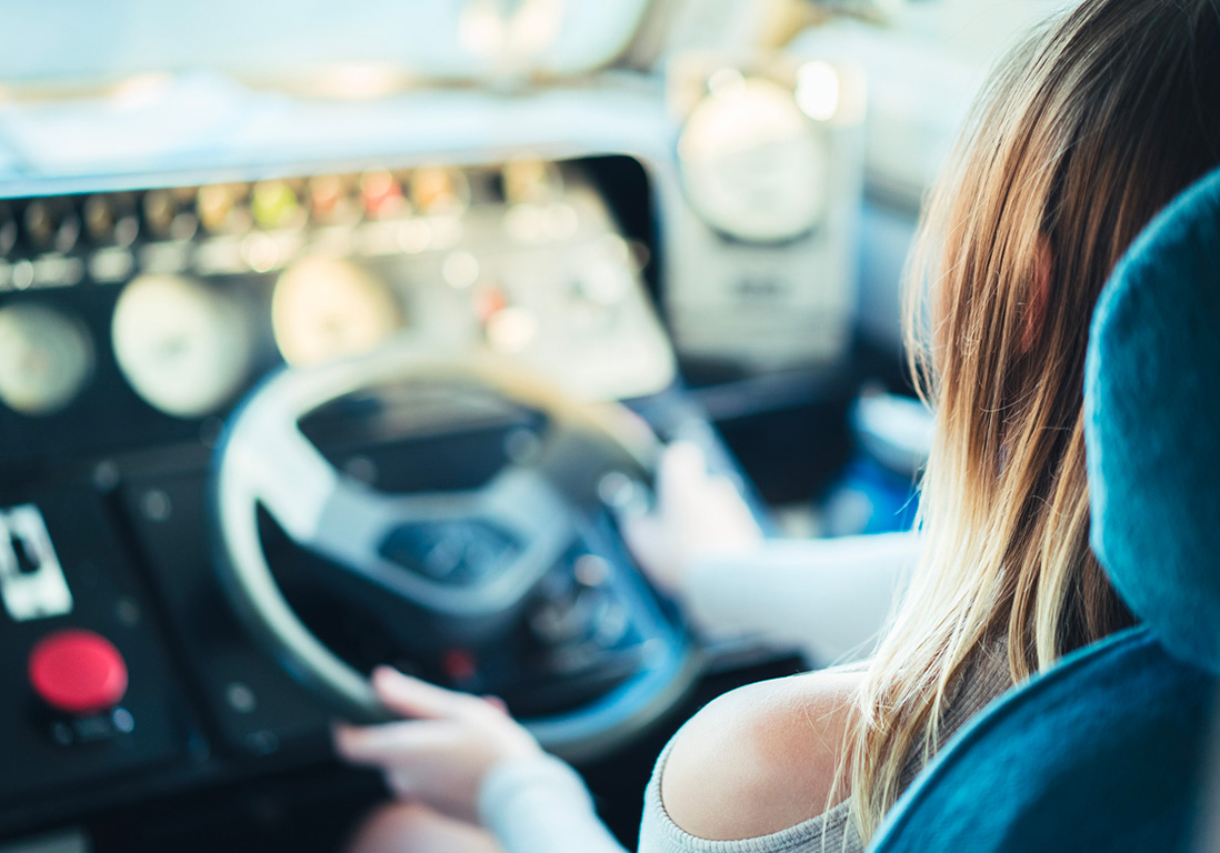 SNCF offers menstrual panties to freight drivers and causes an uproar