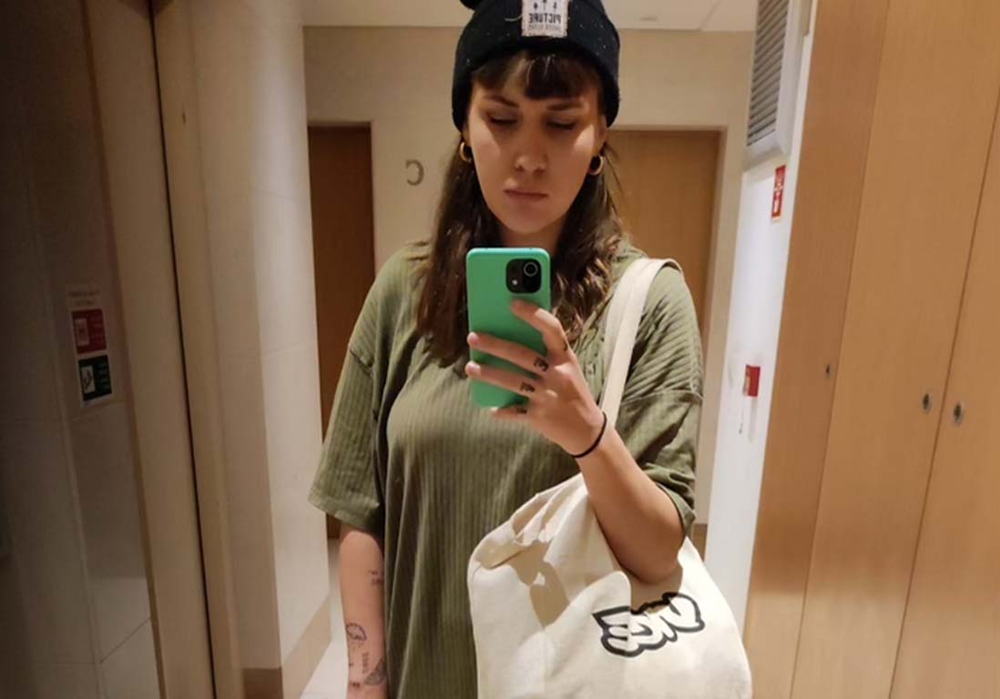 My phone & me with Louise Bourrat, Top Chef candidate: « I try to have a healthy relationship with my phone »