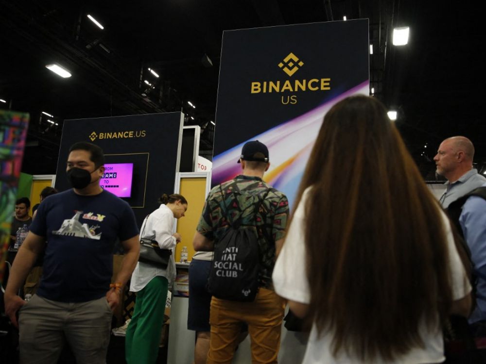 Binance settles in France and in the capital of Twitter